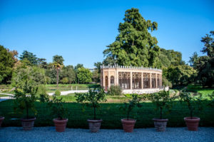 The greenhouse - Parco Villa Bolasco - Castelfranco Veneto, Italy - www.rossiwrites.com