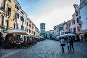 The town's high street - Este, Veneto, Italy - www.rossiwrites.com