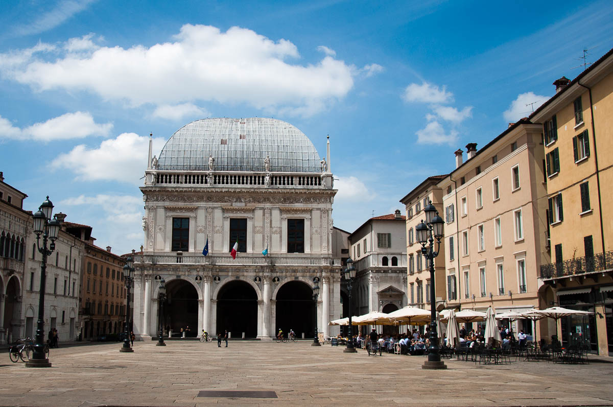 15 MustSee Cities and Towns in Lombardy, Italy (Map and Tips)