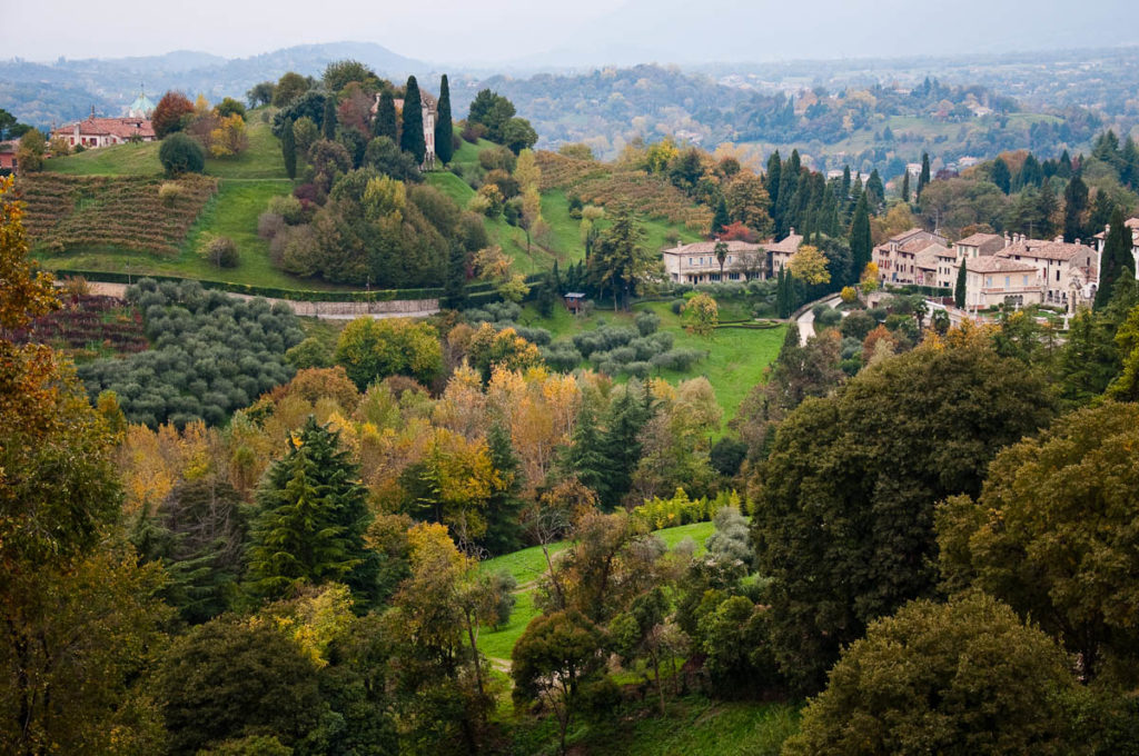 The autumnal hills around Asolo - Asolo, Veneto, Italy - rossiwrites.com