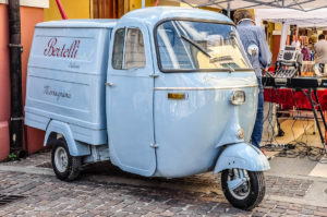 A cute vehicle - Montagnana, Veneto, Italy - rossiwrites.com