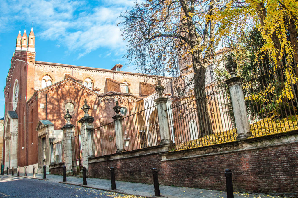 Church of Santa Corona - Vicenza, Italy - rossiwrites.com