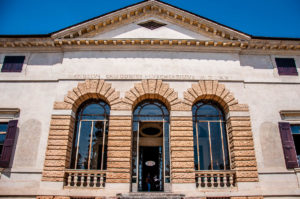 The facade - Palladio's Villa Caldogno - Caldogno, Vicenza, Italy - rossiwrites.com