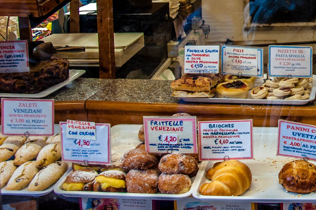 Venetian biscuits and sweets - Venice, Italy - rossiwrites.com