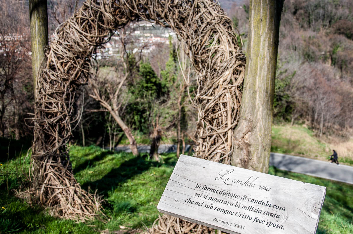 An installation referencing a quote from Dante's Paradise - Dante's Hill - Col Bastia - Romano d'Ezzelino, Veneto, Italy - rossiwrites.com
