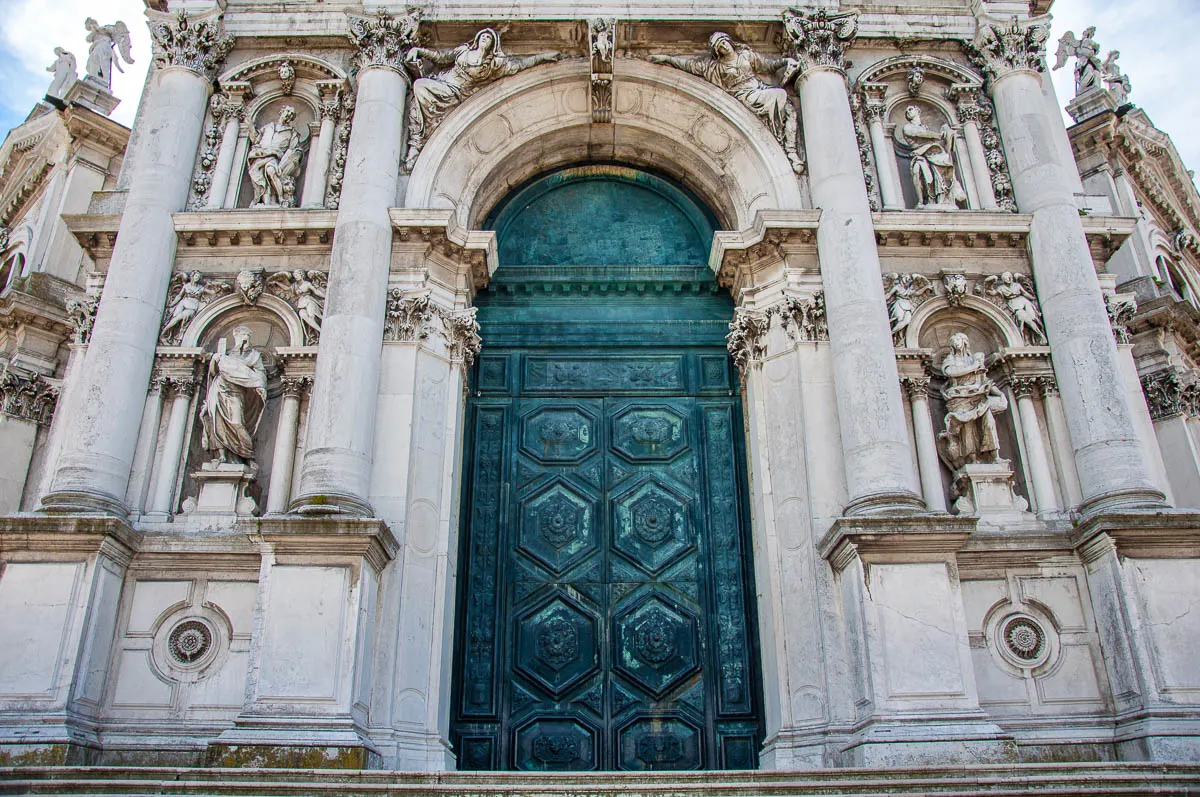 Basilica della Salute - Venice, Italy - rossiwrites.com