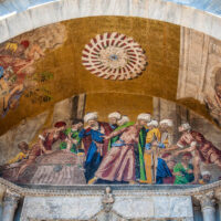 Mosaics on the facade of St. Mark's Basilica - Venice, Veneto, Italy - rossiwrites.com