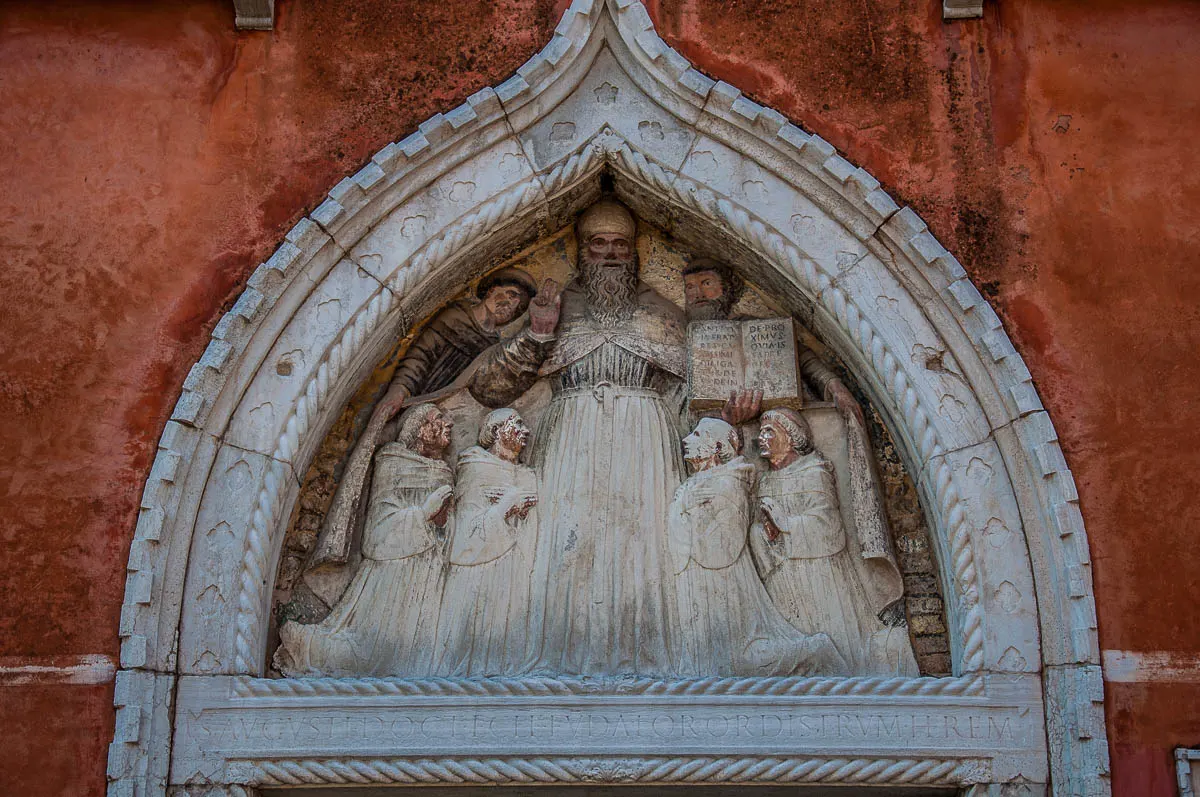 Ornamentation above the entrance of the tax office - Venice, Italy - rossiwrites.com