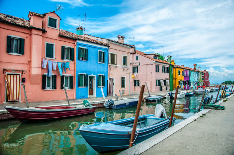 31 Prettiest Small Towns in Veneto, Italy