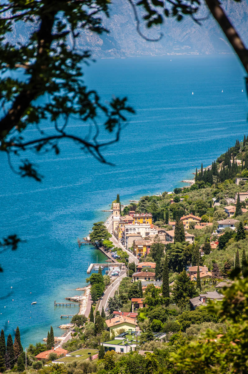 The lake views from the hiking path - Crero, Lake Garda, Veneto, Italy - rossiwrites.com