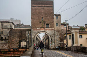 The Roman bridge Ponte Molino with the medieval gate Porta Molino - Padua, Veneto, Italy - rossiwrites.com