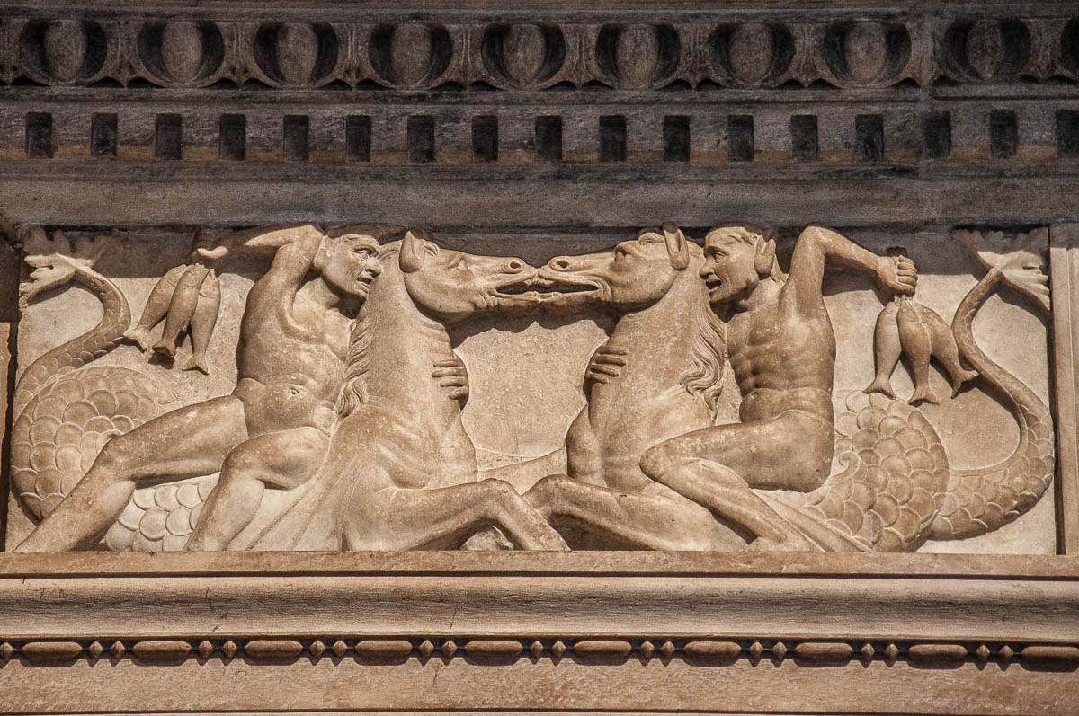 Close-up of a bas-relief in the Duomo - Como - Lake Como, Italy - rossiwrites.com