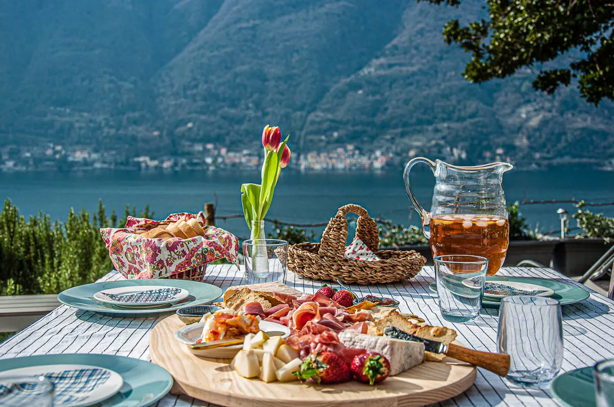 Lunch is served - Nesso - Lake Como, Italy - rossiwrites.com