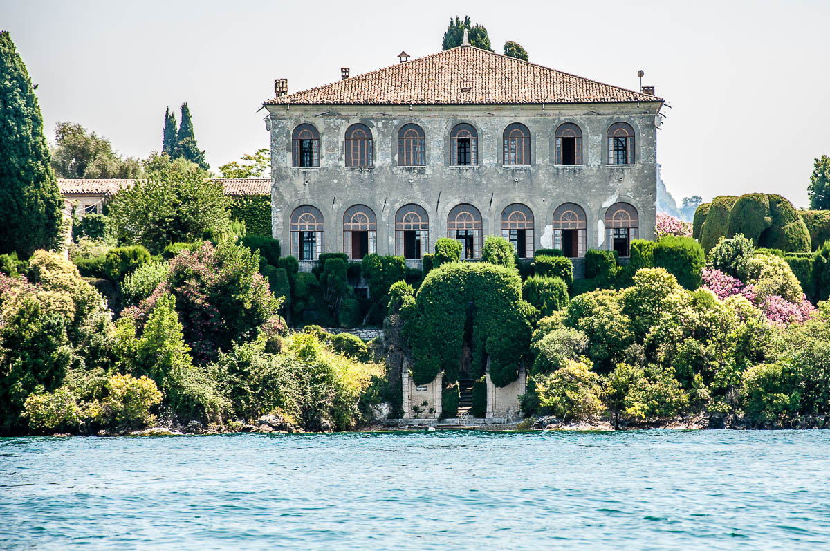 Villa Guarienti di Brenzone seen from the water - Lake Garda, Italy - rossiwrites.com