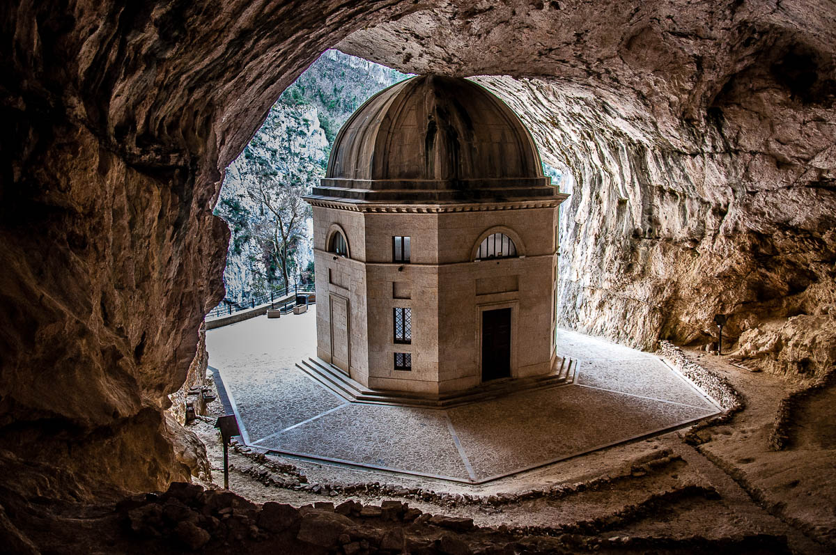 The Temple of Valadier seen from inside the cave - Frasassi Caves, Italy - rossiwrites.com