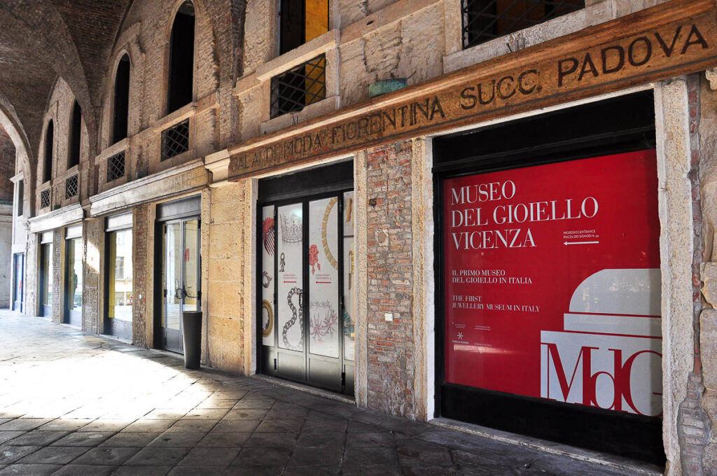 Entrance of the Jewellery Museum - Vicenza - Veneto, Italy - rossiwrites.com