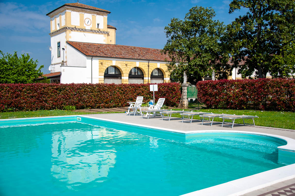 Ca' Beregana and its swimming pool - Vicenza, Italy - rossiwrites.com