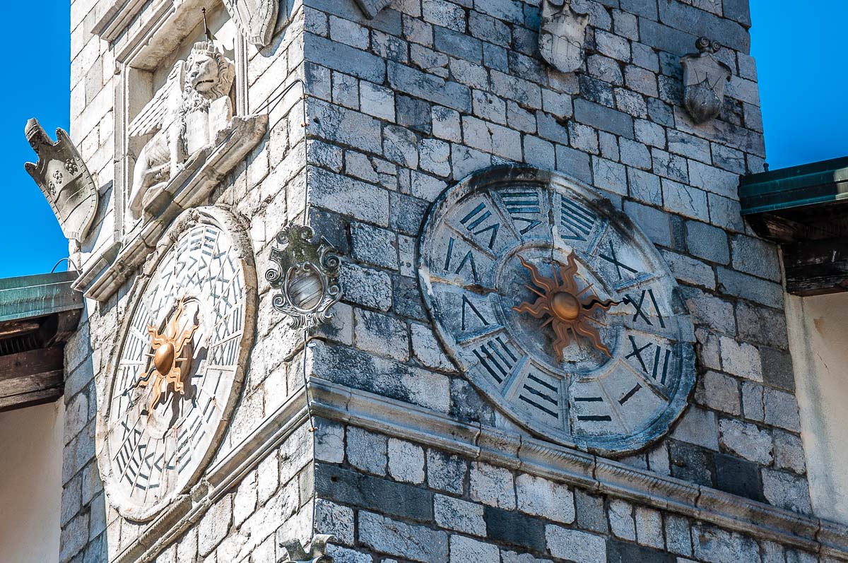 The clocks on the clock tower of Palazzo Comunale - Venzone, Italy - rossiwrites.com