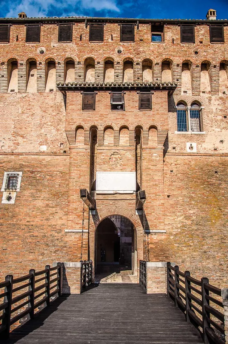 The entrance gate of Gradara Castle - Gradara, Italy - rossiwrites.com