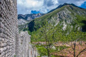 The medieval defensive walls - Venzone, Italy - rossiwrites.com