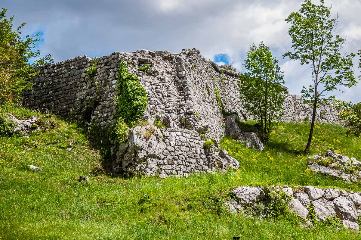 The ruins of the Venetian fort - Venzone, Italy - rossiwrites.com