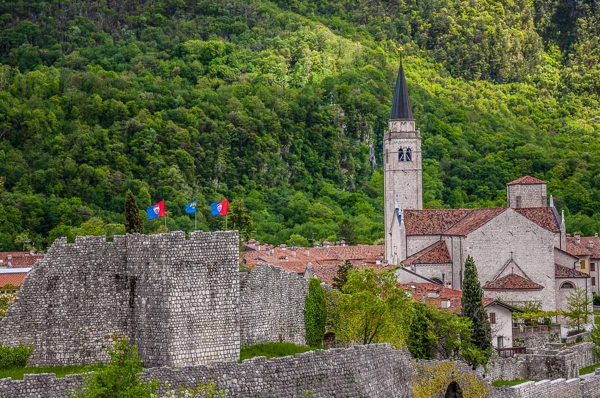 Venzone's historic centre seen from the Venetian fort - Venzone, Italy - rossiwrites.com