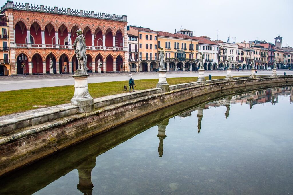 Loggia Amulea with the elliptical canal of Prato della Valle - Padua, Italy - rossiwrites.com