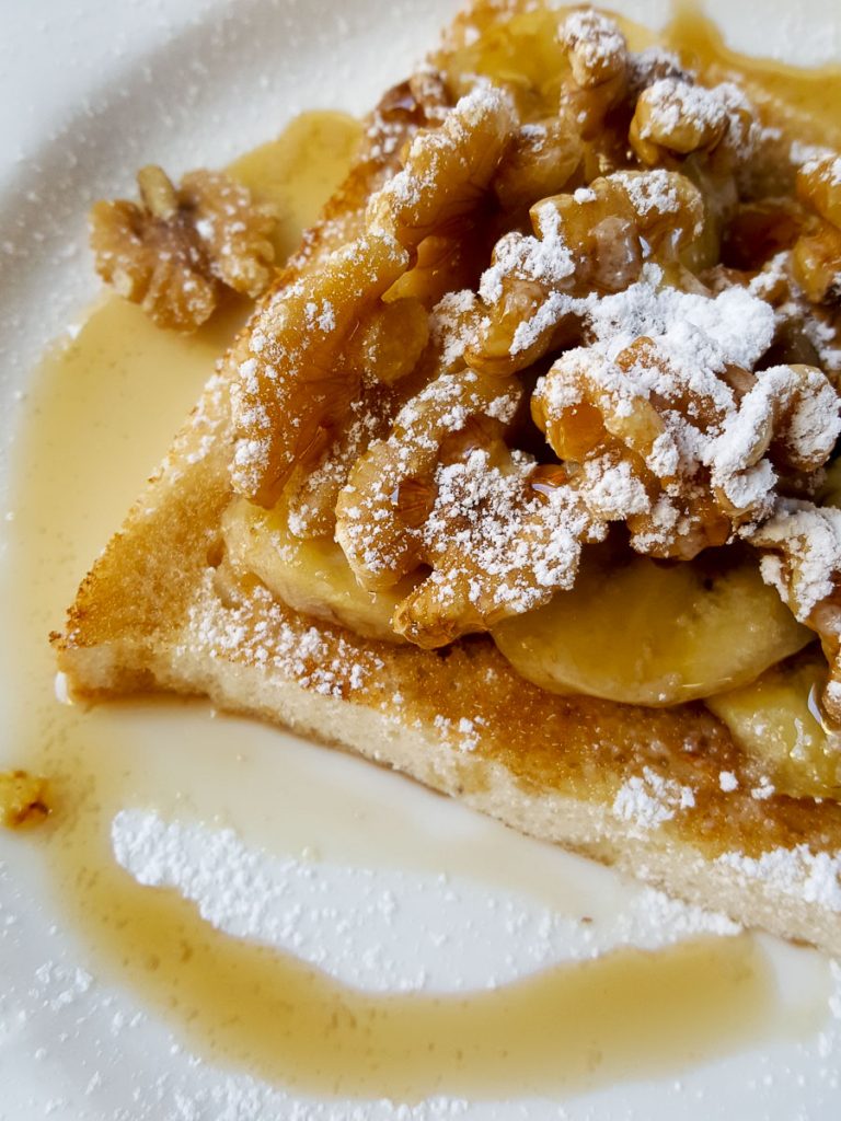 Fancy toast with honey and walnuts served in a local cafe - Padua, Italy - rossiwrites.com