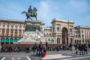 Piazza del Duomo - Milan, Italy - rossiwrites.com