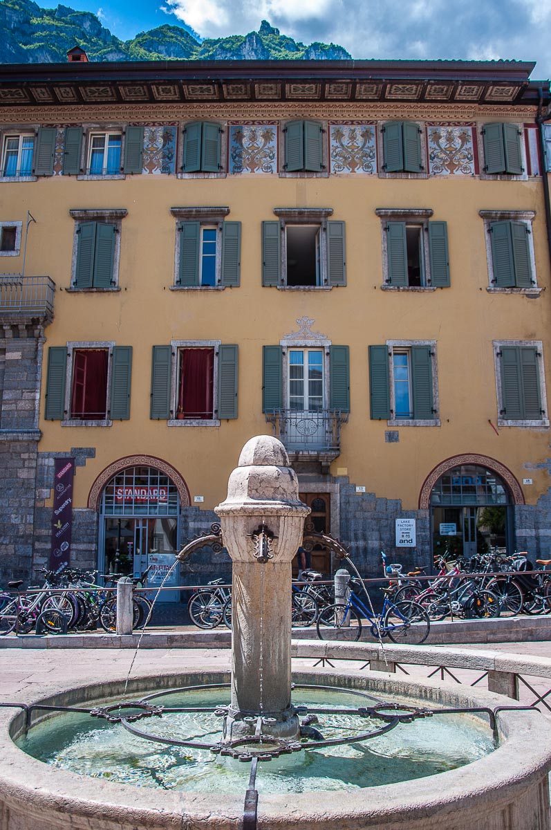 Piazza della Erbe - Riva del Garda, Italy - rossiwrites.com