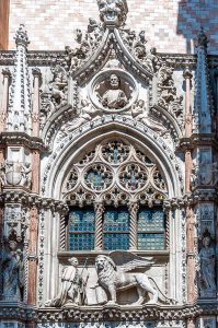 Porta della Carta of the Doge's Palace - Venice, Italy - rossiwrites.com