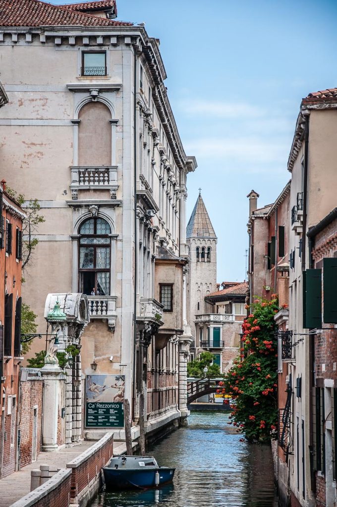 The entrance of Ca' Rezzonico - Venice, Italy - rossiwrites.com