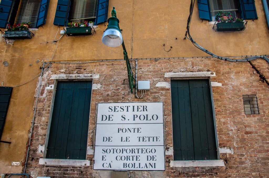 Nizioleti in the sestiere of San Polo - Venice, Italy - rossiwrites.com