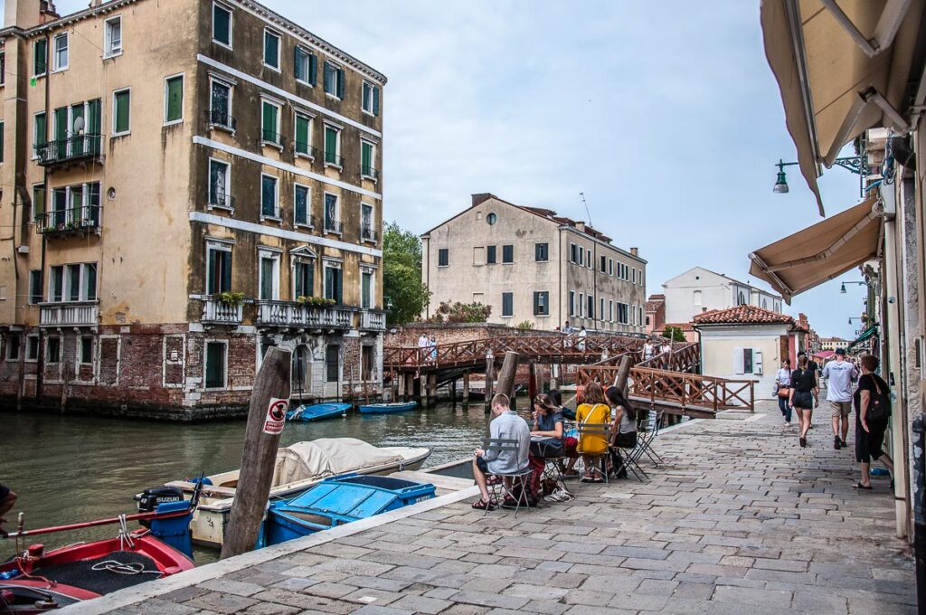Photo of a fondamenta in the sestiere of Canareggio- Venice, Italy - rossiwrites.com