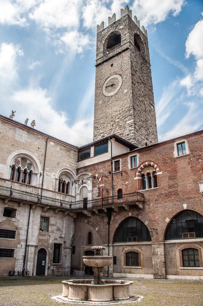 The courtyard of Broletto - Brescia, Italy - rossiwrites.com