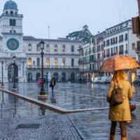 cropped-A-rainy-evening-on-Piazza-dei-Signori-Padua-Veneto-Italy-rossiwrites.com_.jpg