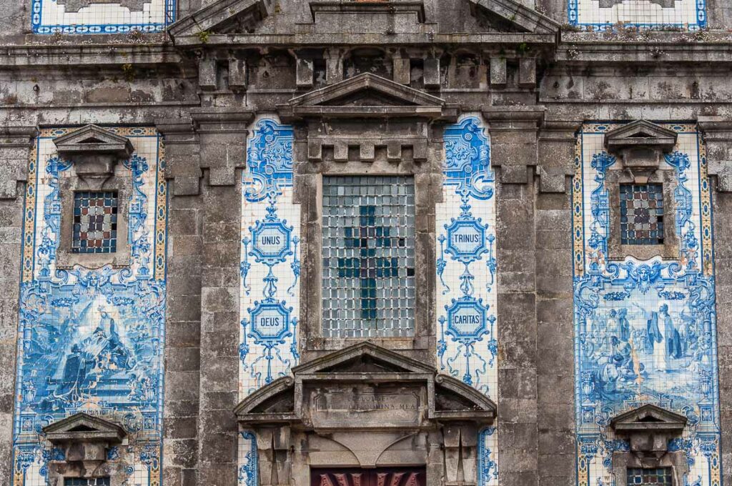 Close-up of the azulejo-covered facade of the Church of Santo Ildefonso - Porto, Portugal - rossiwrites.com