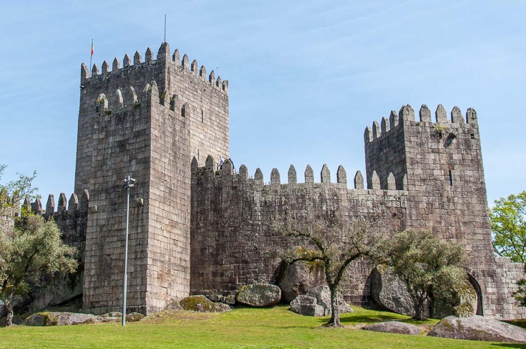 The medieval castle - Guimarães, Portugal - rossiwrites.com