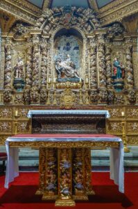 A lavishly decorated chapel in the Cathedral - Braga, Portugal - rossiwrites.com