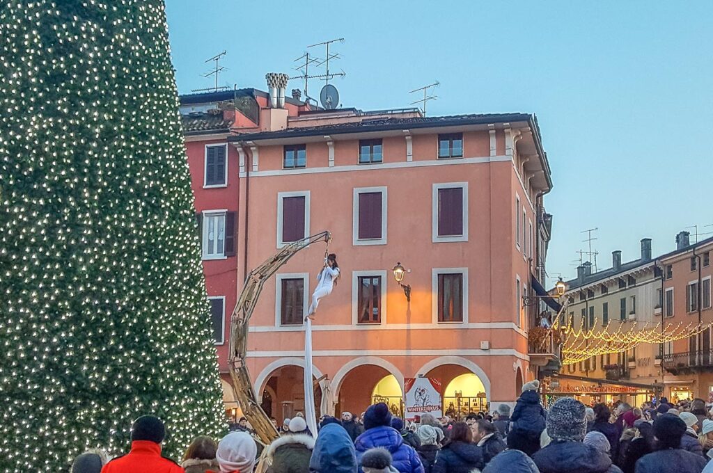 New Year's Festival in the historic centre - Desenzano del Garda, Italy - rossiwrites.com