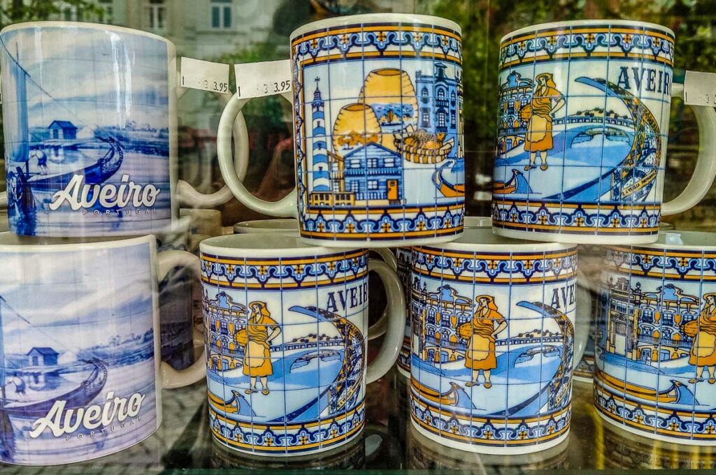 Souvenirs - Aveiro, Portugal - rossiwrites.com