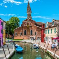 View of the canals and the colourful houses of Burano - Venice, Italy - rossiwrites.com
