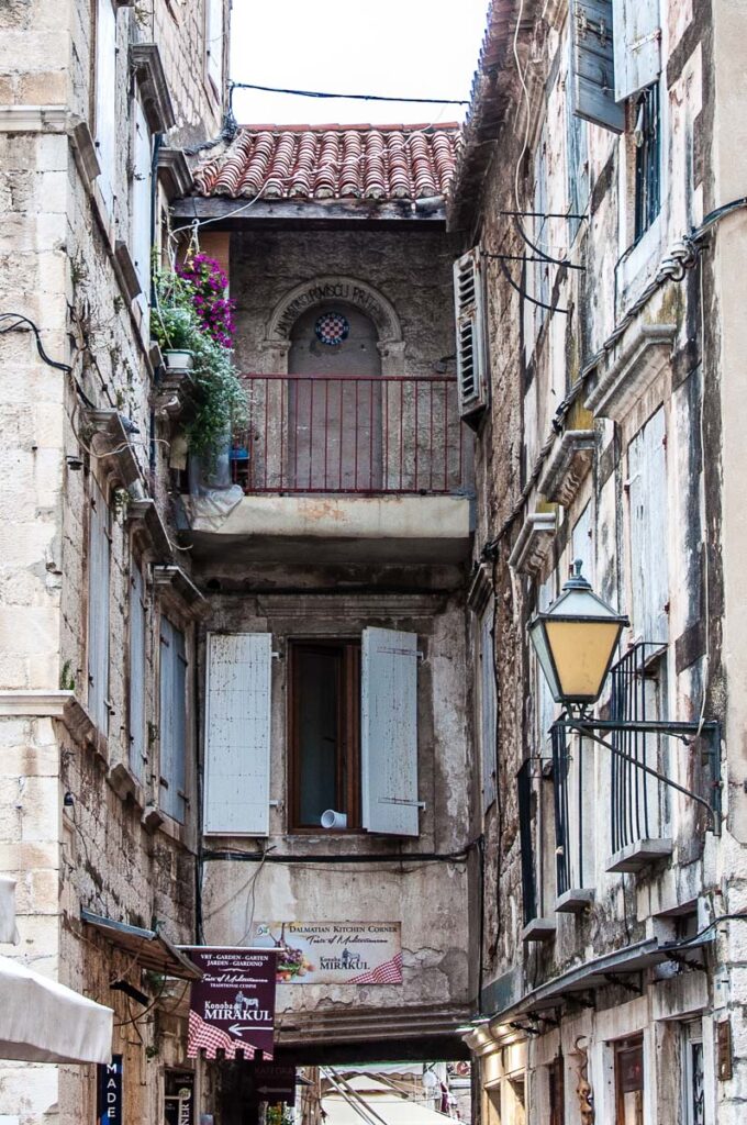 Houses in the old town - Trogir, Croatia - rossiwrites.com