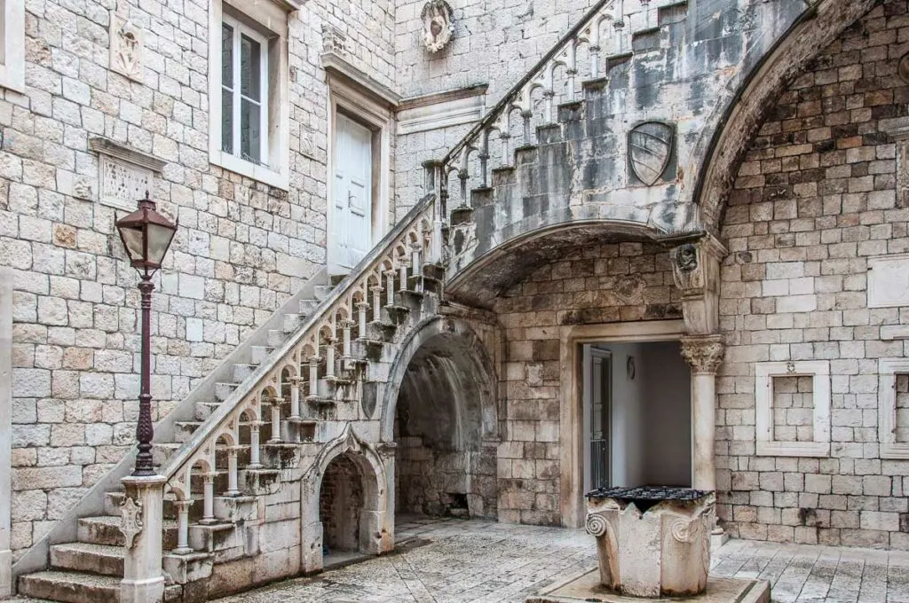 The courtyard of the Town Hall - Trogir, Croatia - rossiwrites.com