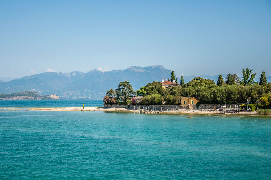 The end of Jamaica Beach in Sirmione - Lake Garda, Italy - rossiwrites.com
