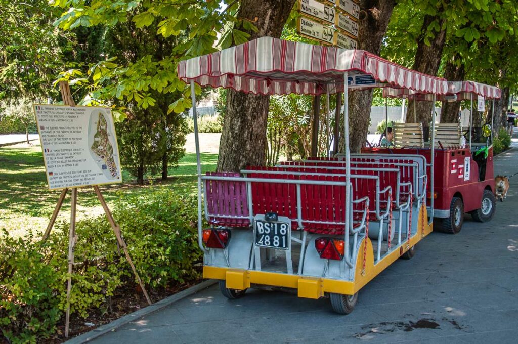 The tourist train for Grotte di Catullo and Jamaica Beach - Sirmione, Lake Garda, Italy - rossiwrites.com