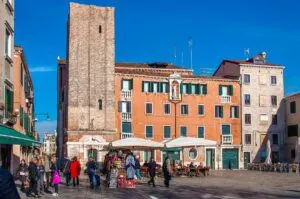 Campo Santa Margherita in the sestiere of Dorsoduro - Venice, Italy - rossiwrites.com