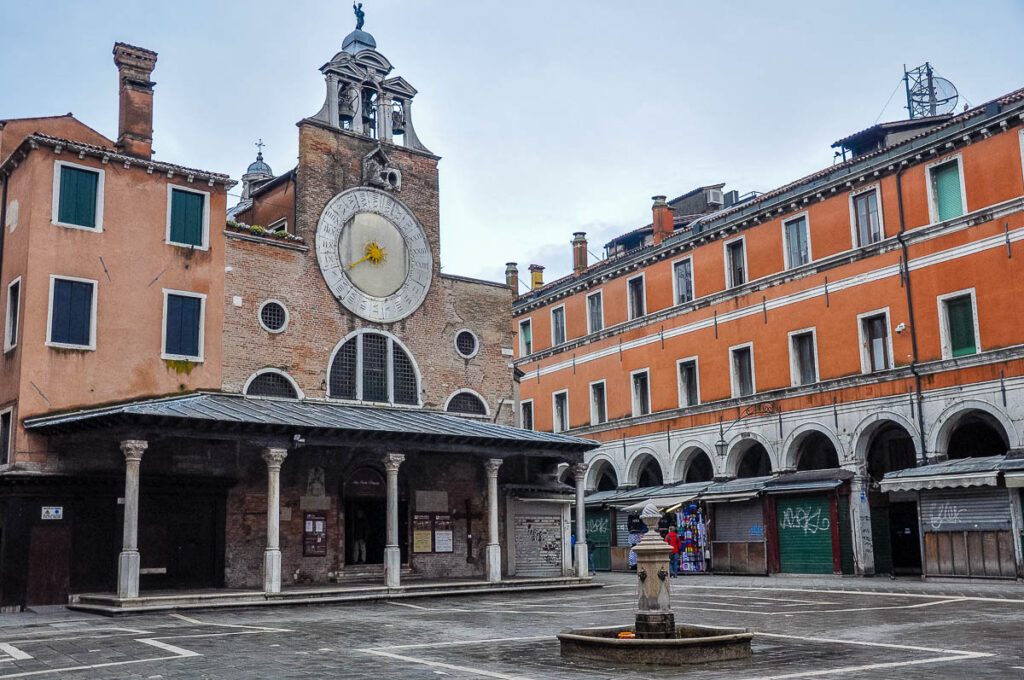 Church of San Giacomo in Rialto - Venice, Italy - rossiwrites.com