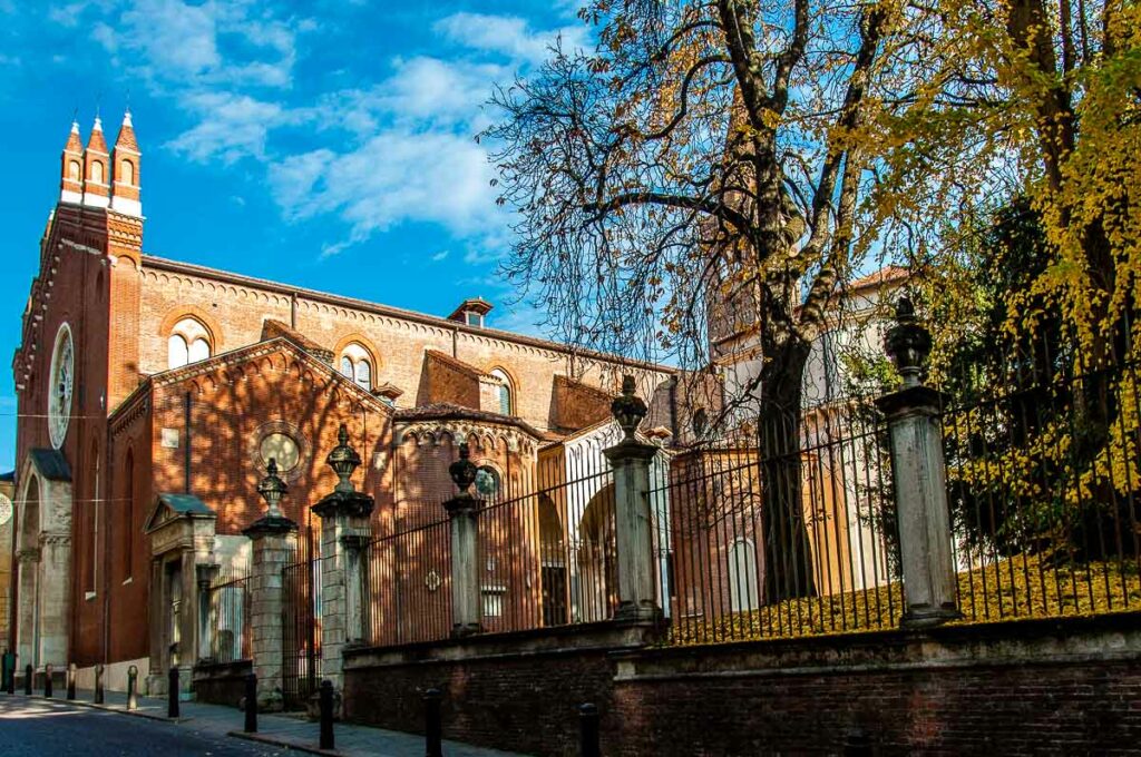 Church of Santa Corona - Vicenza, Italy - rossiwrites.com