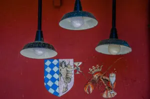 A local restaurant in the town of Lazise - Lake Garda, Italy - rossiwrites.com